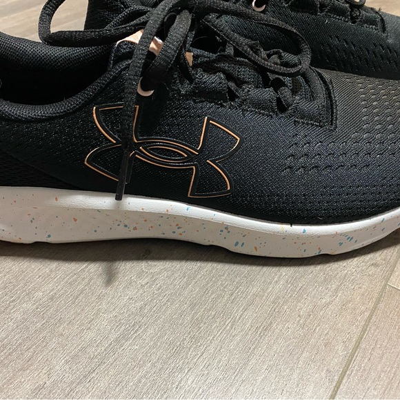 Under Armour Women's Pursuit Running Shoe -Size 8 women’s. Lightly used. - Picture 5 of 5